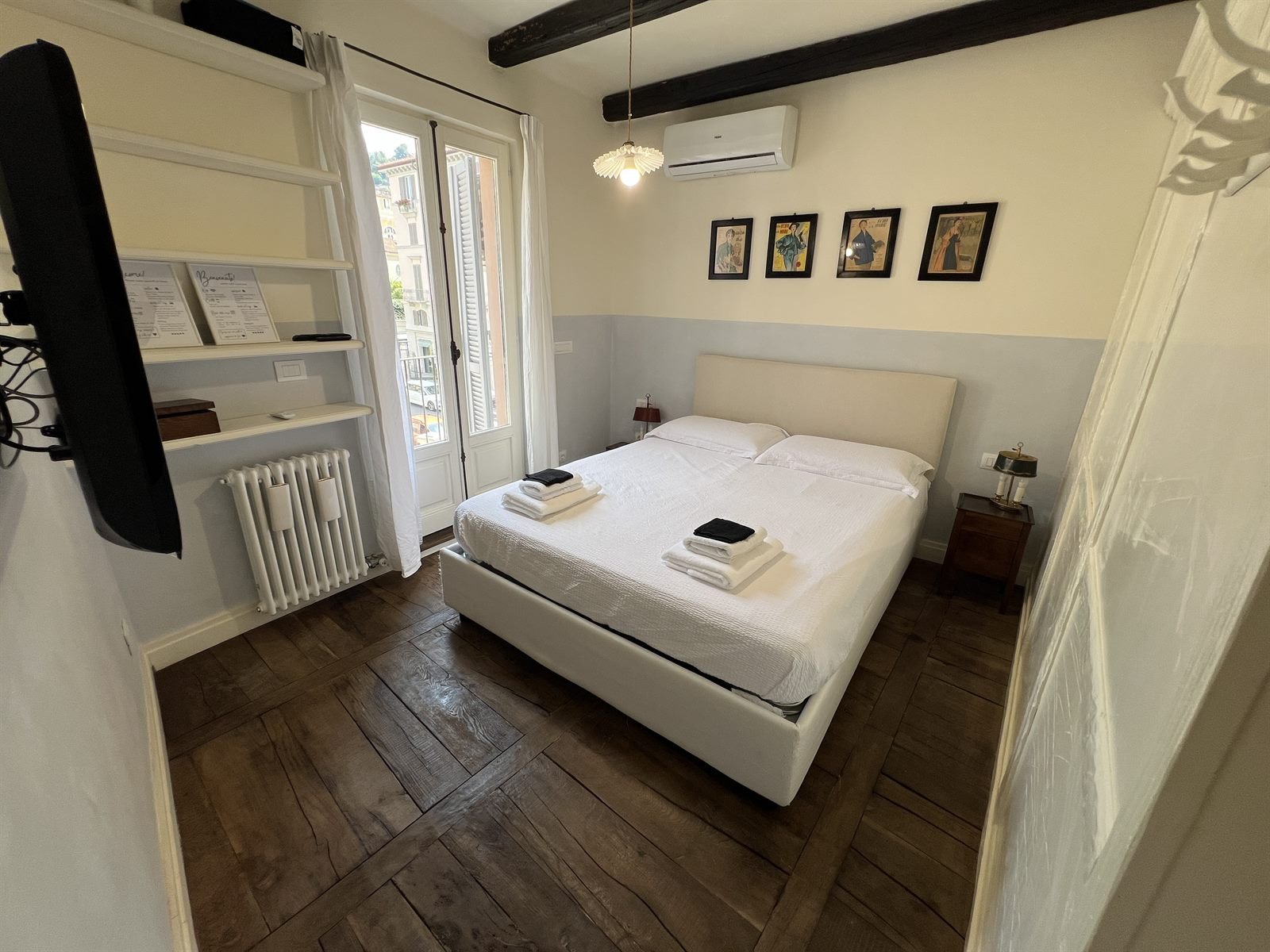 Petit Gran Madre, camera da letto con travi a vista